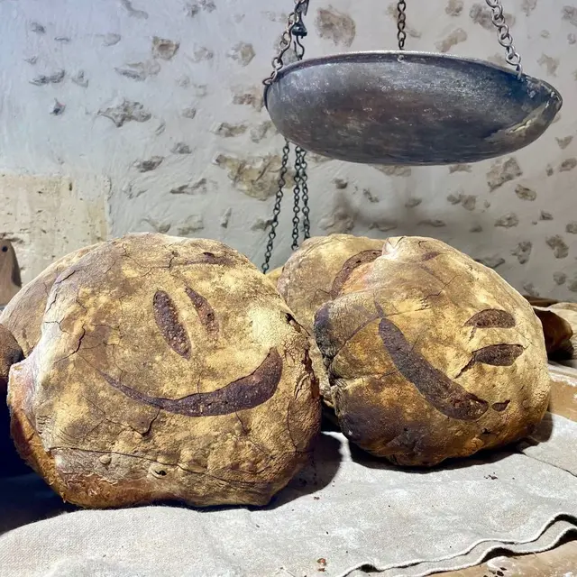 tourtes-au-levain-fournil-du-chateau