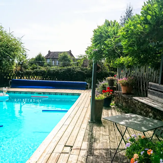 piscine-gîte-de-freyssinet-1