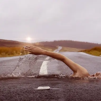 swimmer-1678307_640