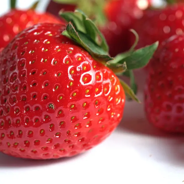 strawberry-7224875_1920