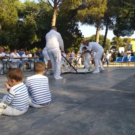 TOURNOI DE JOUTES SUR CHARIOTS