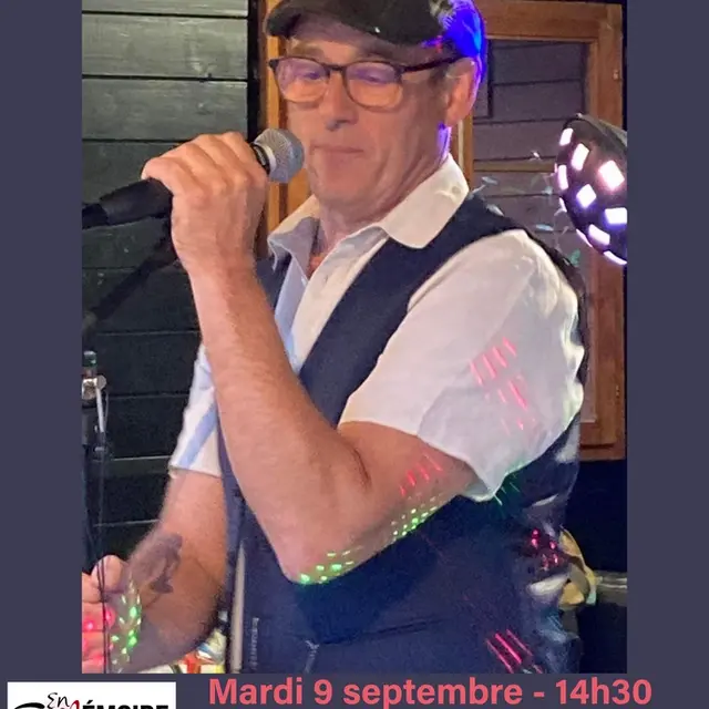 Polo chante