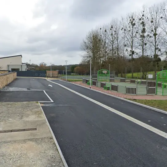 Aire de camping-car Pocé-les-Bois
