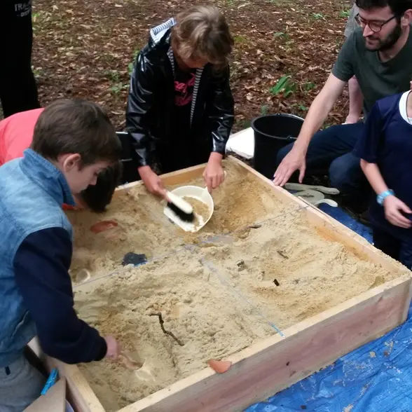 Atelier fouille à la Motte