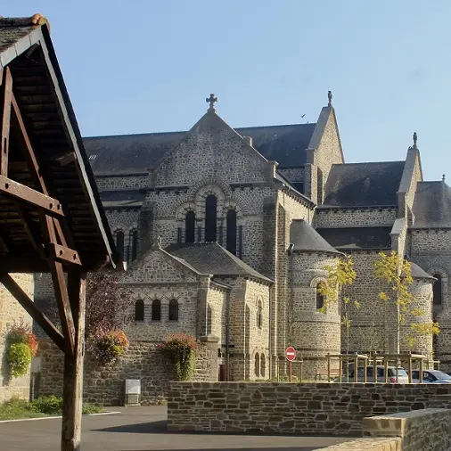 Eglise de Saint-Etienne-en-Coglès © Mairie de Maen Roch