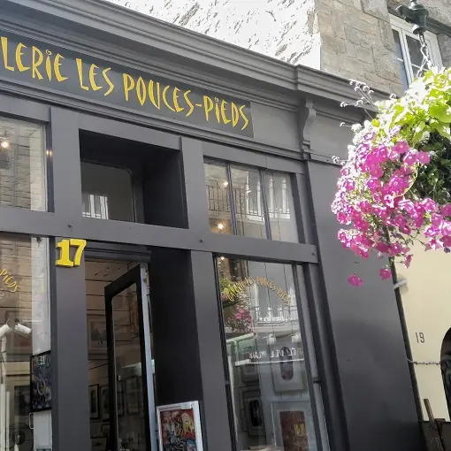 Galerie-Les-Pouces-Pieds-Dinard-Vitrine