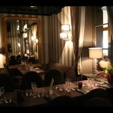 L-Hermine-Saint-Briac-sur-Mer-interieur