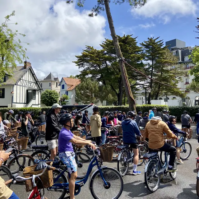 LES VÉLOS BLEUS