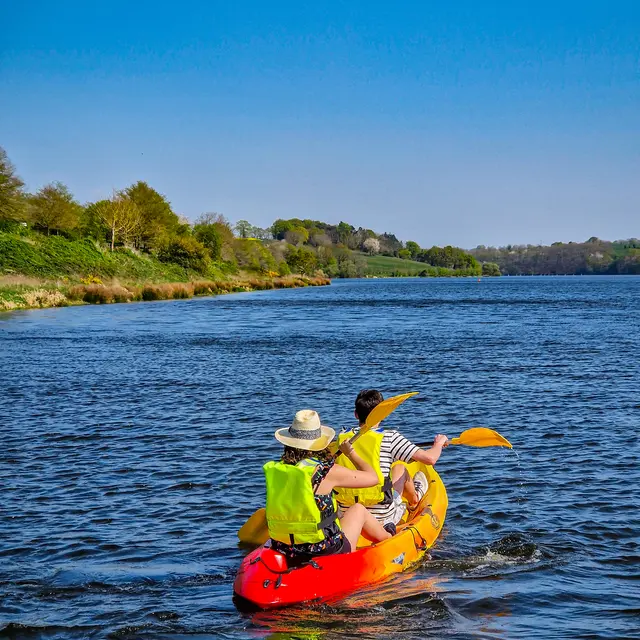Canoe à la base de loisirs de la Haute-Vilaine