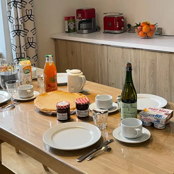 Petit Dejeuner