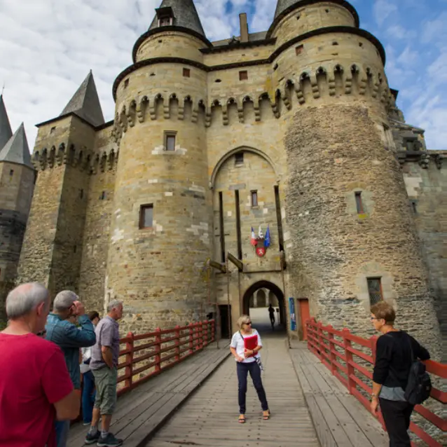 Pont-levis du château Max Juillot
