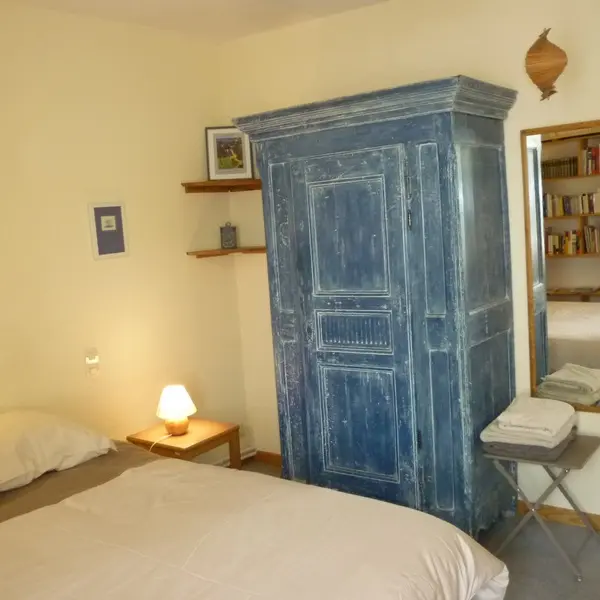 Terre Compagne - chambre a l'etage de la maison