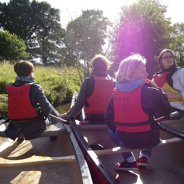 Visite guidée en canoë kayak de Montfort sur Meu