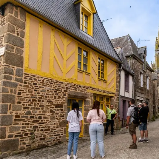 Visite de guidée de Bazouges - Pan de bois