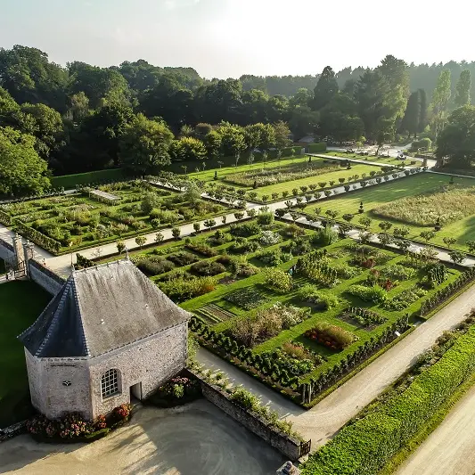 Vue aérienne jardins de la Bourbansais