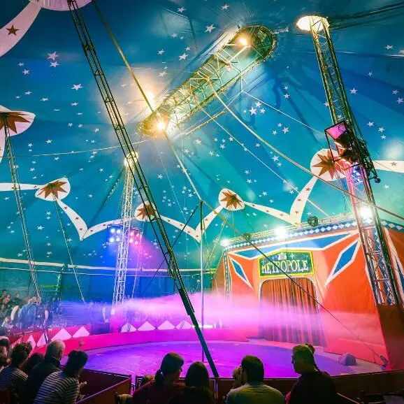 cirque-metropole-spectacle-de-noel-21157-29232-640x578