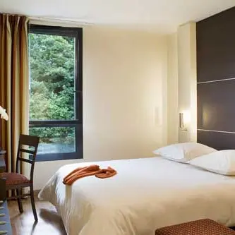 escale-oceania-la-meziere-chambre