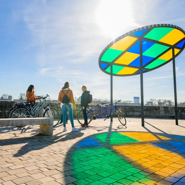 7-visite-de-la-ville-de-tours-street-art-tours-a-velo-jean-christophe-coutand-2032-12-31-high-43173