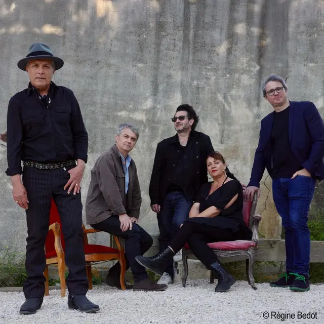 82-illustration_id-1755702660