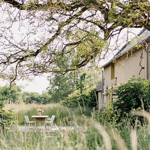 Maison le détour, une maison de campagne au milieu des prairies