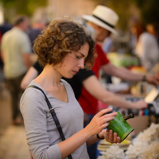 1_brocante-a-chedigny_leonard-de-serres_2027-12-31_medium