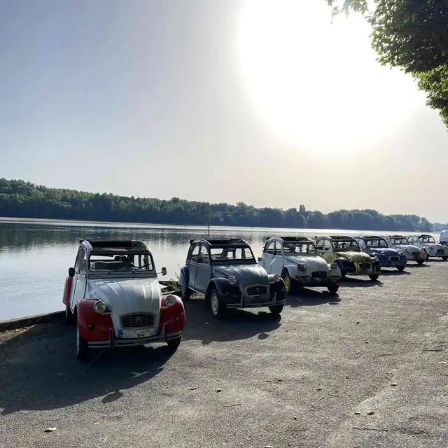 2-2cv-Tours-Team-building--crédit-2CV---date-de-fin-d’utilisation-31122028