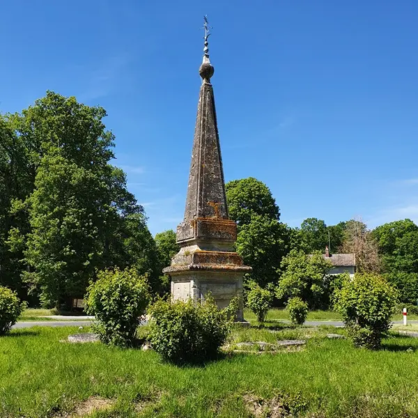 Pyramide de Genillé