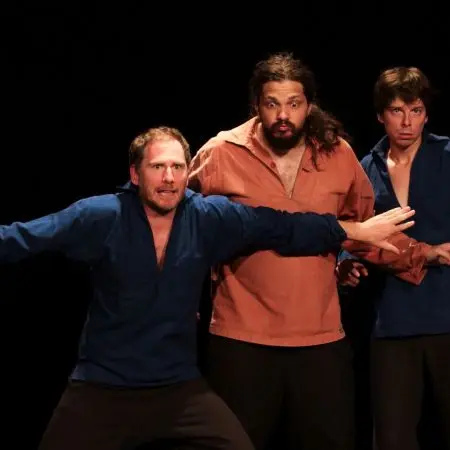 tournéeàvélo-theatre-manuscritdeschiens-chambourgsurindre-valdeloire