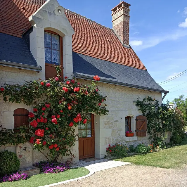 ACVL-BREHEMONT- Gîte les roses de Loire-Stab Aout 2035 (2)