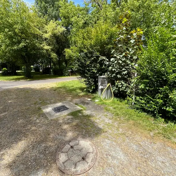 Aire de service CC camping de Montlouis