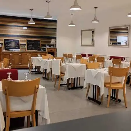 Bouillon La Fontaine - Restaurant à Monnaie