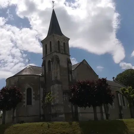 CUSSAY église Saint Pierre zq Liens extérieurs (3)