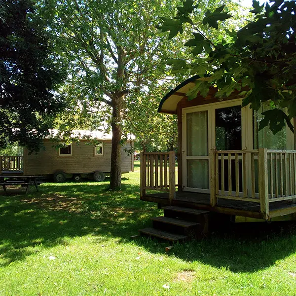 Camping les Terres de Belle Rive - Candes-Saint-Martin