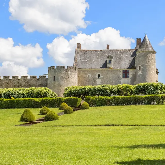 LIGNIERE-DE-TOURAINE-Château de Fontenay_exterieur