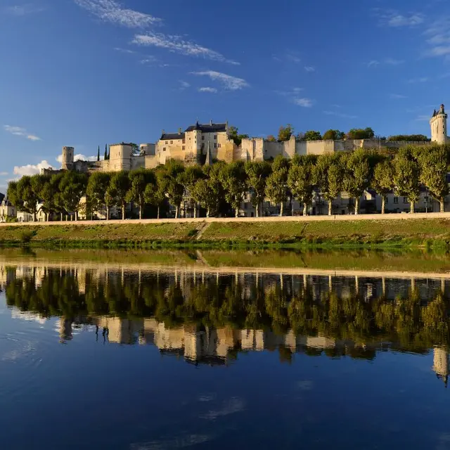 Chinon - Forteresse royale de Chinon - Vienne et forteresse ©Léonard de Serres