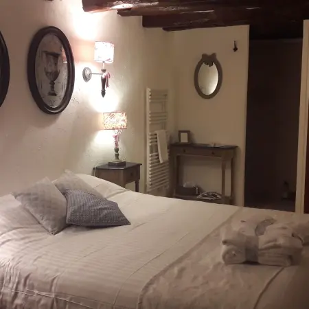 SAVIGNY EN VERON- Chambre d'hôtes - La magnanerie-Cocon refait 2