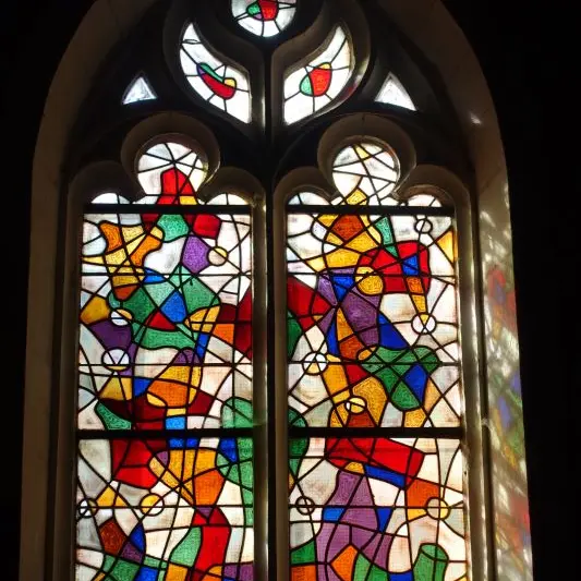 Vitraux de l'église de Monnaie
