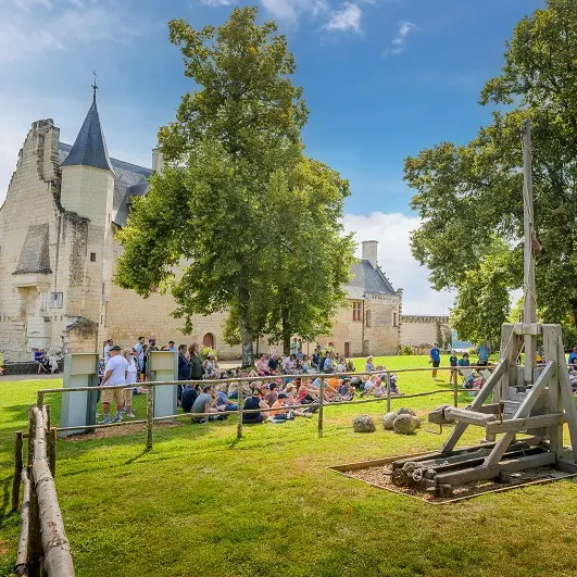 Demonstration_epees_Forteresse_Chinon_Credit_ADT_Touraine_JC_Coutand-2031-12