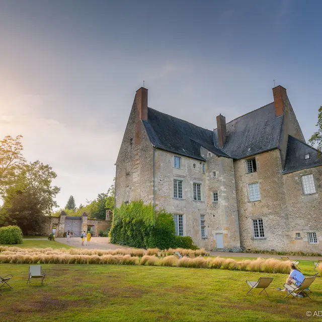 Diners_sur_lherbe_Musee_Balzac_Credit_ADT_Touraine_JC_Coutand-2031-1