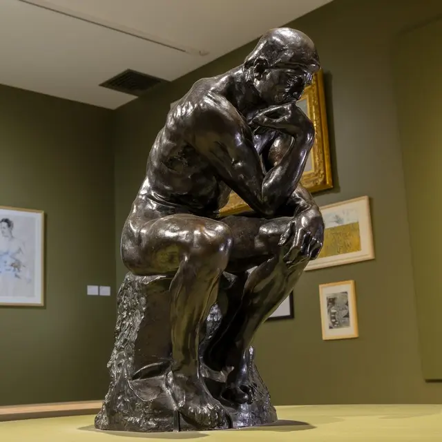 Exposition FAIRE MONE, Le Penseur d'Auguste Rodin, Musée du Véron © Les musées Chinon Vienne et Loire 311225
