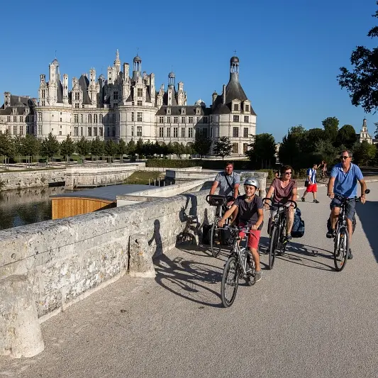 Loire Cyrpeo Discover France