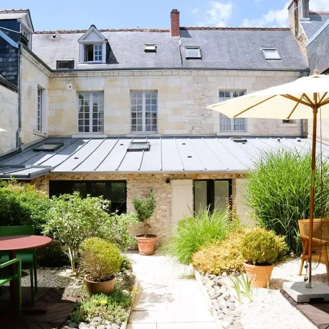 Patio Hôtel de Biencourt