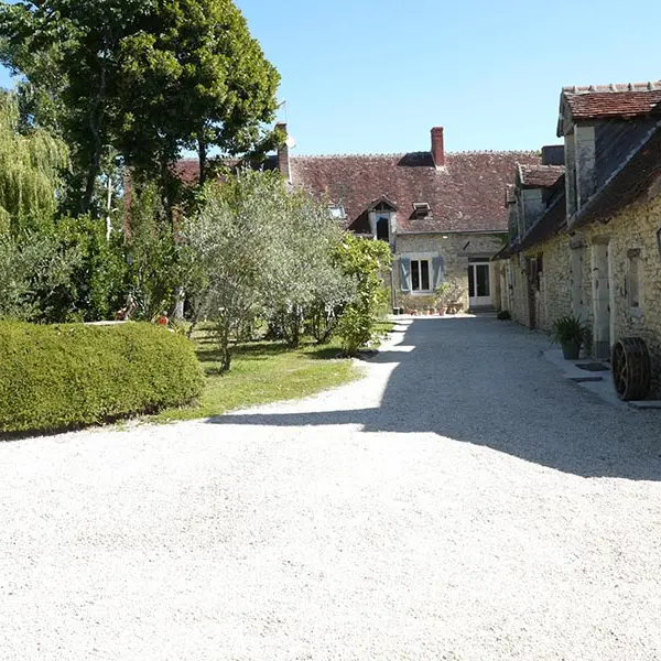 Photo 1-gite-Tellement_Bien exterieur-Genille-Loches Val de Loire