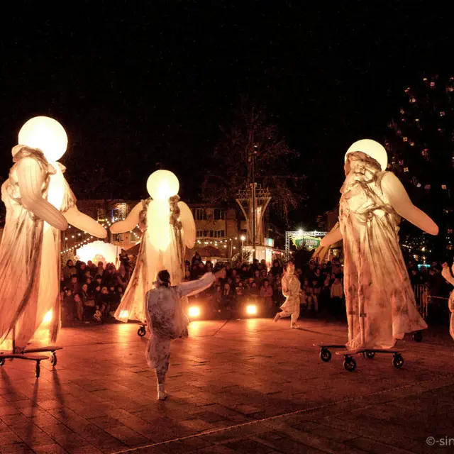 Totems de la compagnie des Quidams