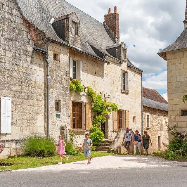 Boucle des châteaux, étape 5 : village de Crissay-sur-Manse.