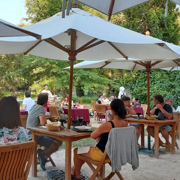 Auberge du Prieuré, dans le parc du château du Clos Lucé - Restaurant à Amboise