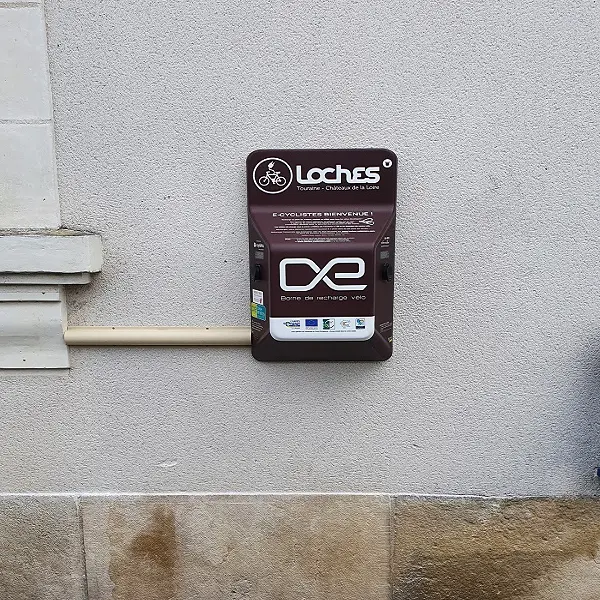 borne-recharge-velo-loches