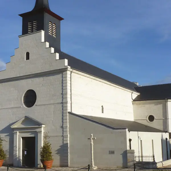 eglise-loches-valdeloire