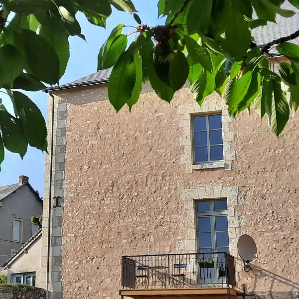 exterieur-chezania-legrandpressigny-valdeloire