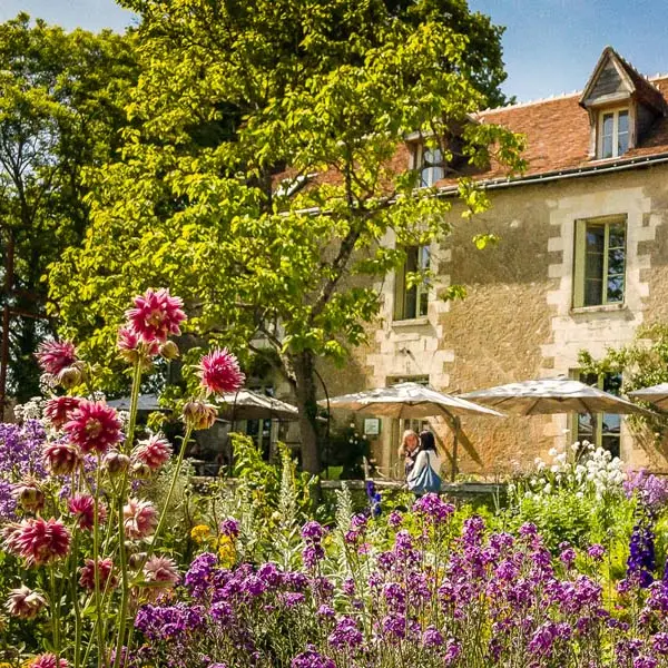Jardin du Presbytère de Chédigny - Val de Loire, France.